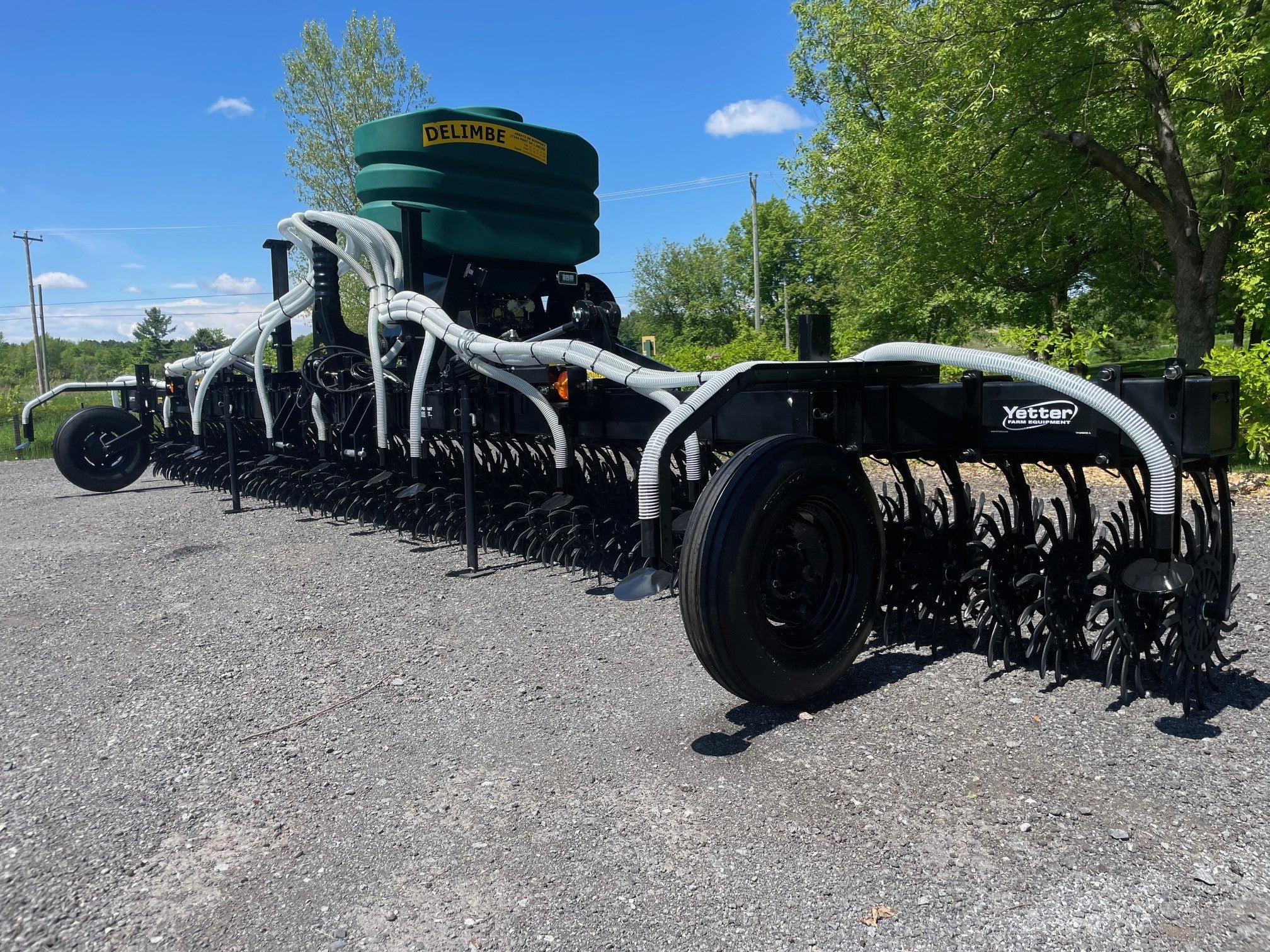 Double wheel rotary hoe element